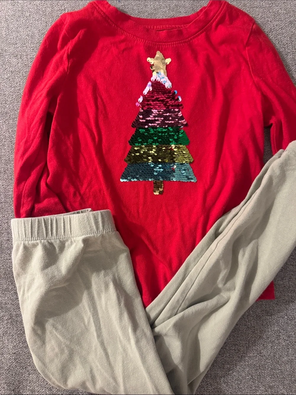 5/$15- Cat & Jack Red Top with Green Sequin Tree and Tan Pants Kids Matching Set